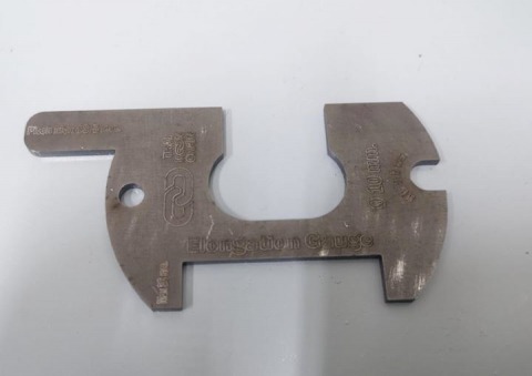 เลเซอร์ตัวอักษร พร้อมตัดชิ้นงาน